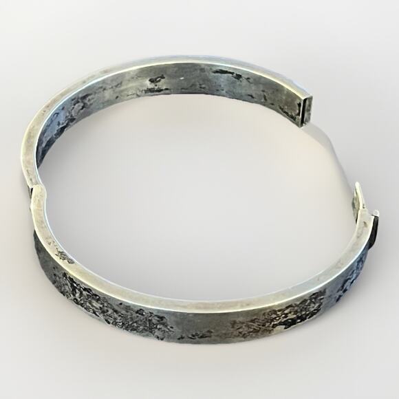 Vintage Southwestern Sterling Silver 9mm Wide Thick Hinged Bangle Bracelet 7” - Picture 4 of 15